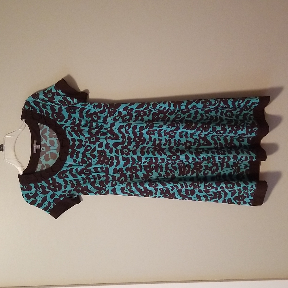APT9 Petite Small adorable dress, brown/blueish coloring with flowers